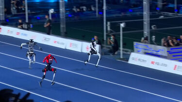 Robô humanoide bate recorde de Usain Bolt nos 100 metros nos Jogos de Robótica de Pequim