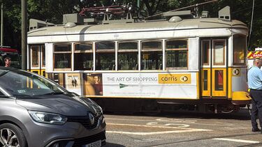 Colisão entre elétrico e autocarro faz três feridos em Lisboa