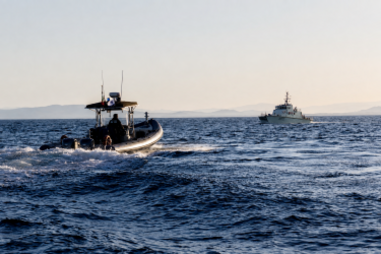 Polícia Marítima e Marinha reforçam controlo da fronteira no Algarve após entrada de migrantes marroquinos em Ceuta