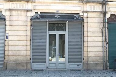 Segurança de bar baleado numa perna no Porto. Atirador foi detido