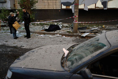 Rússia volta a bombardear Kiev