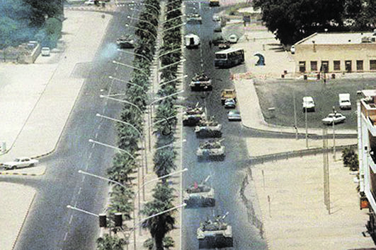 2 de agosto de 1990: tanques iraquianos invadem a capital do Kuwait 