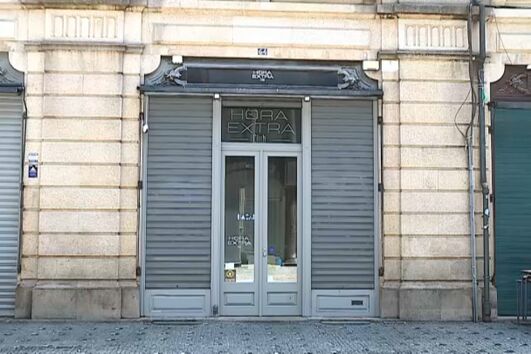 Segurança de bar baleado numa perna no Porto. Atirador foi detido
