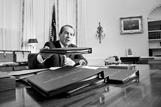 Richard Nixon é recordado pela sua coragem de tomar decisões impopulares, como o fim da convertibilidade do dólar,  em 15 de agosto de 1971