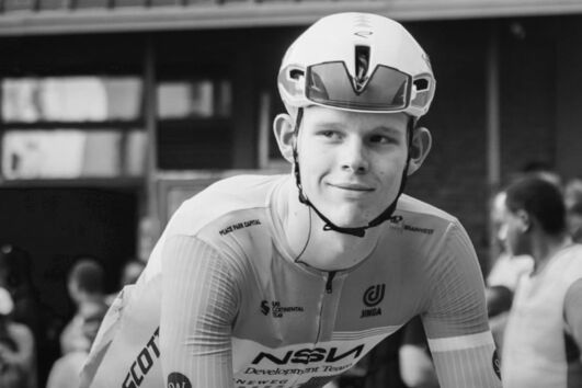 Finlay Tarling morreu aos 19 anos