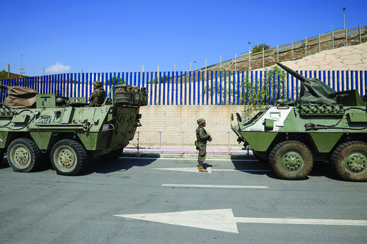 Espanha mandou o exército defender a fronteira com Marrocos
