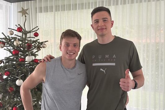 Trubin com Vlad Zhyrnyi