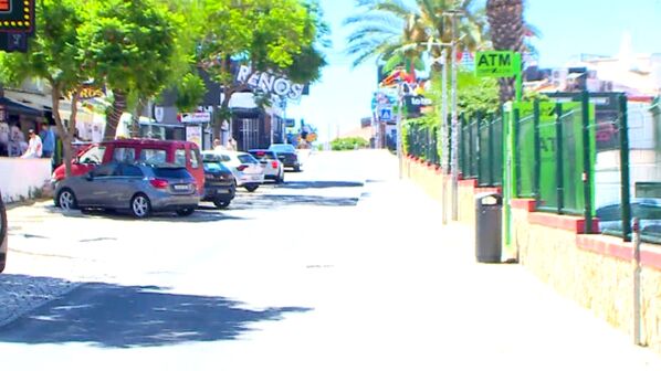 Funcionária de bar violada em Albufeira no caminho para casa