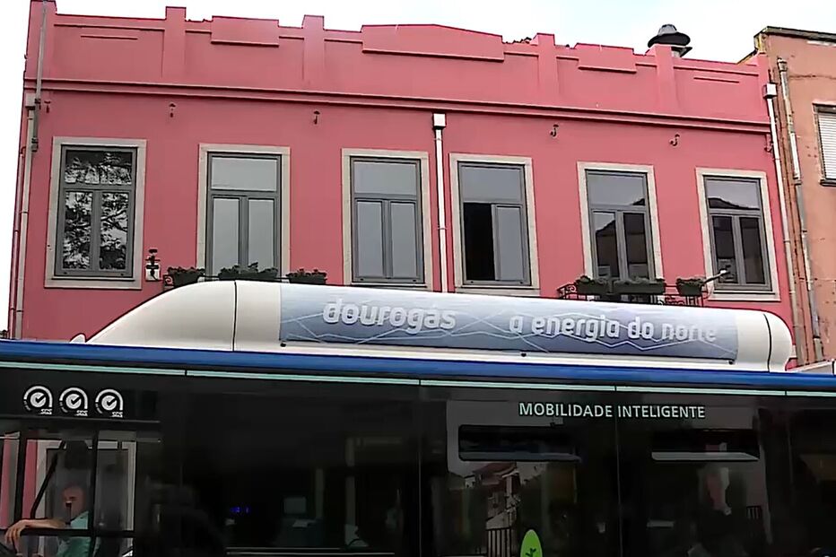 Homem esfaqueado em churrasqueira no Porto. PSP faz diligências no local