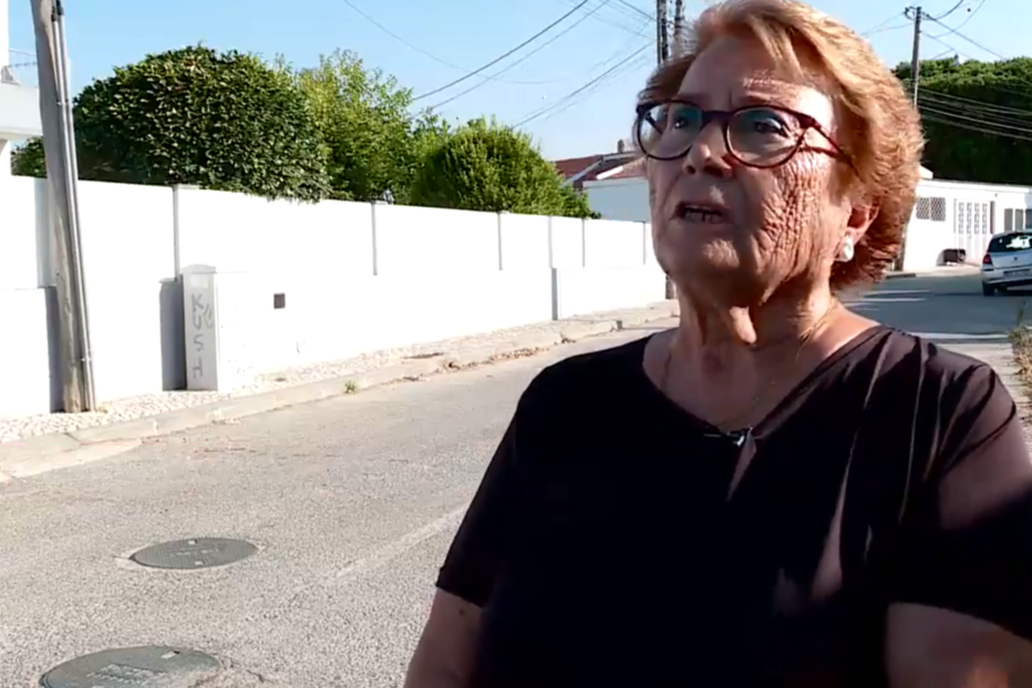 Moradores já se queixam há um ano das faltas de higiene na Charneca da Caparica