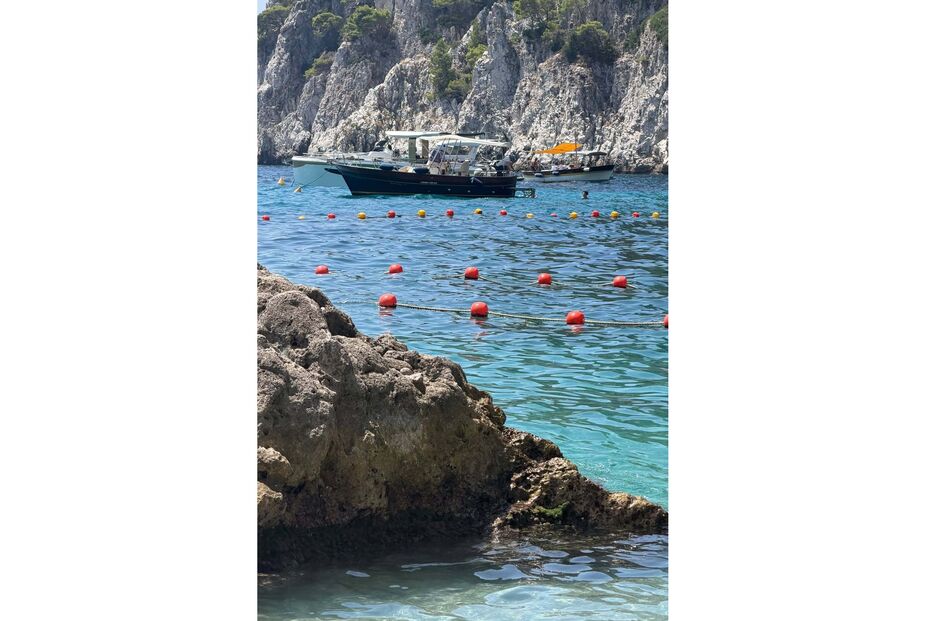 Matilde Mourinho de férias em Capri, Itália