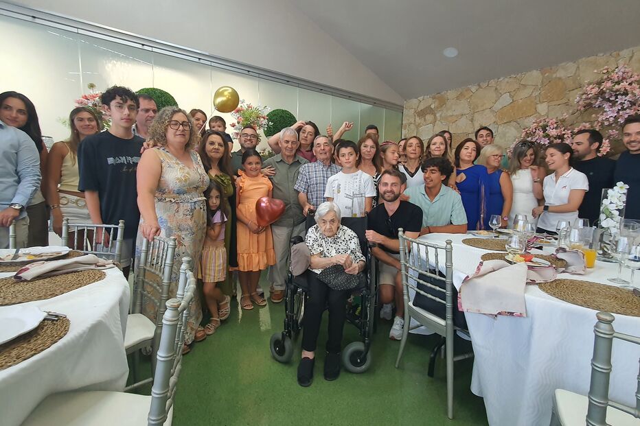 Maria Eugénia - 105 anos 4.jpg