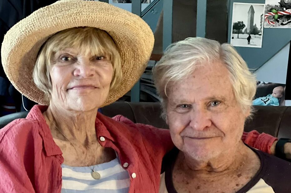 Ben Jones e a mulher, Alma Viato