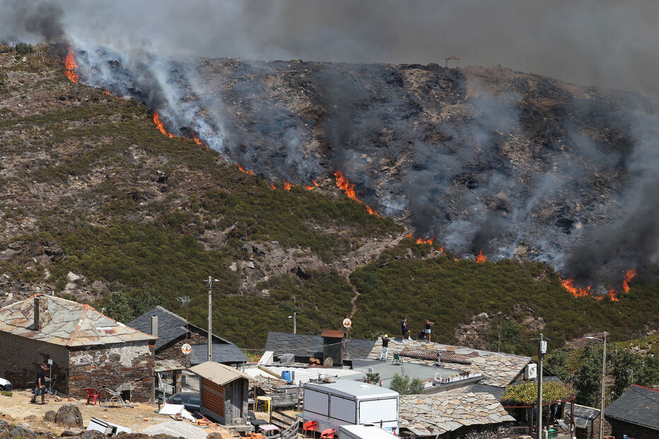 Fogo em Arouca ameaça povoações