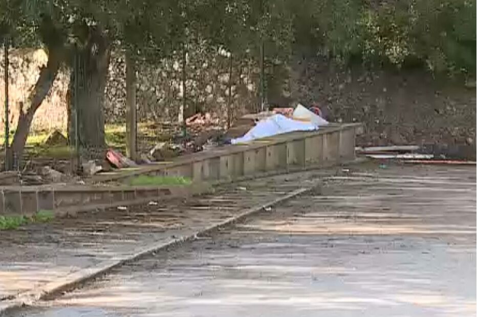 Jovem de 21 anos baleado em Queluz