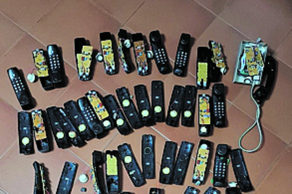 Guardas prisionais encontram caixa com destroços de telefones fixos na cadeia de Lisboa