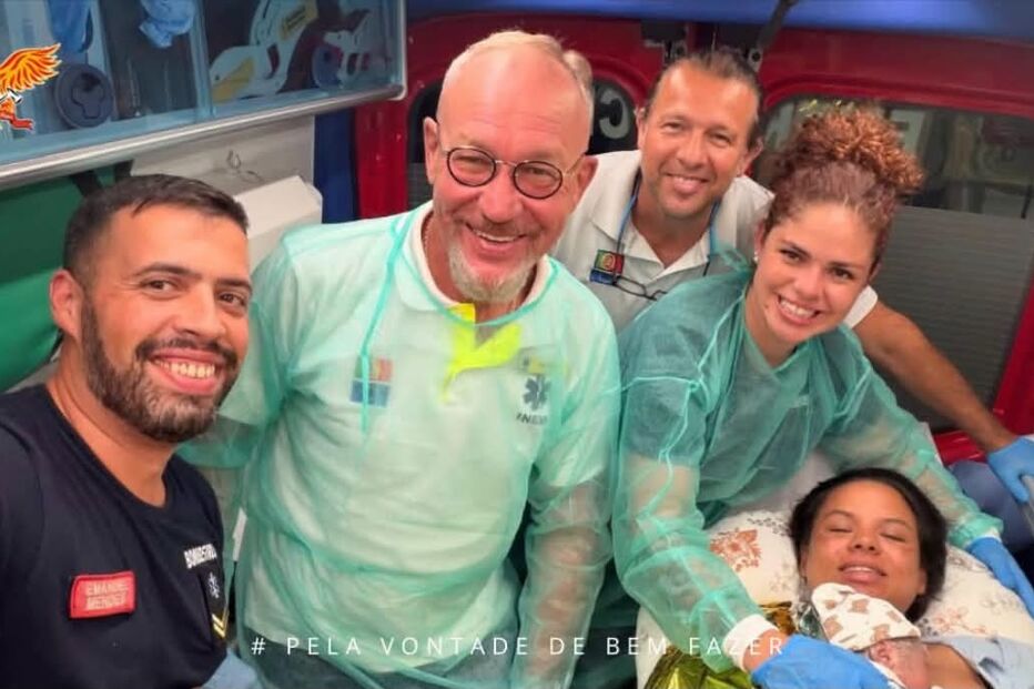 Bebé nasce dentro de ambulância dos bombeiros de Albufeira junto a centro de saúde