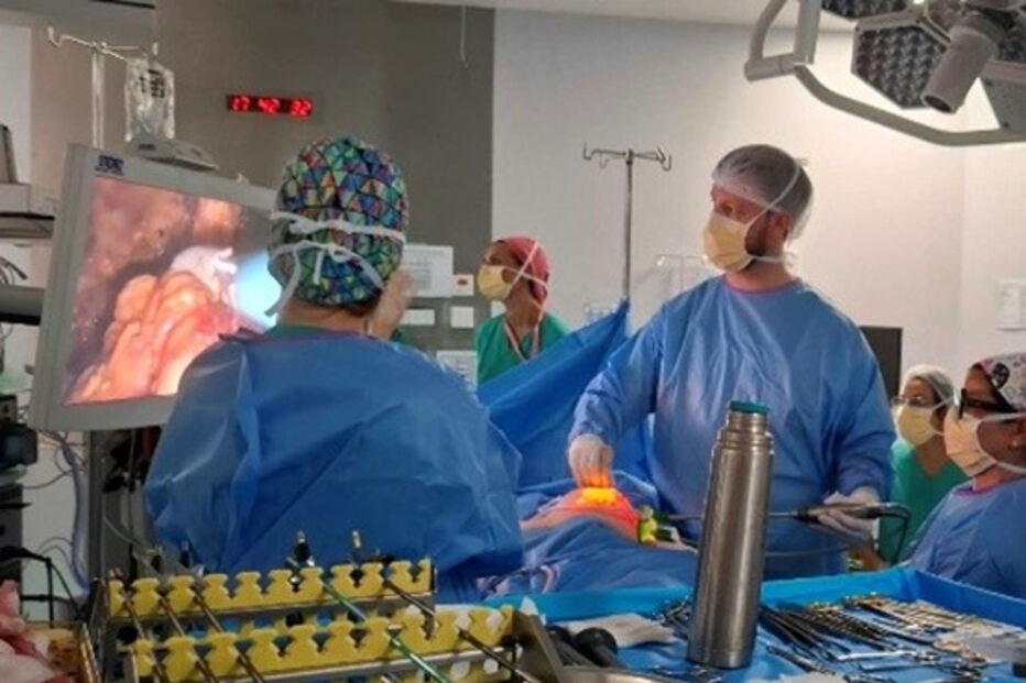 Médicos realizam cirurgia ao cancro da mama com reconstrução imediata