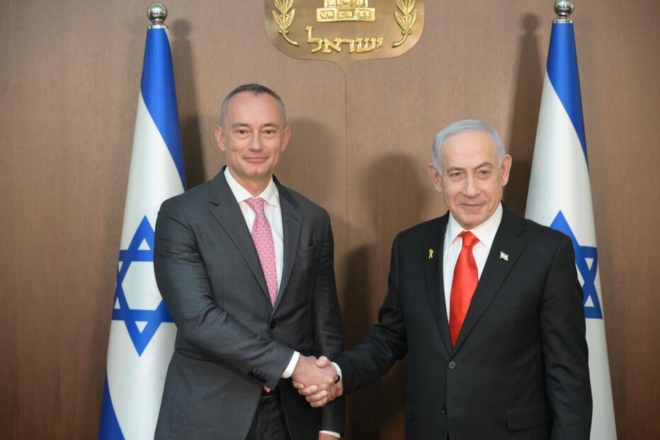 Nikolay Mladenov e Benjamin Netanyahu