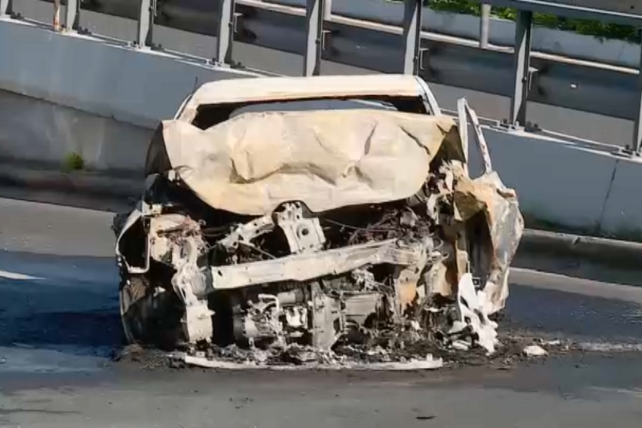 Três vítimas de um acidente junto à Torre de Belém, este sábado, foram transportadas para o hospital