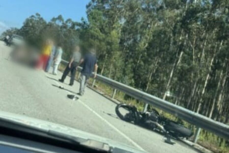 Motociclista gravemente ferido em colisão entre carro e moto em Ovar