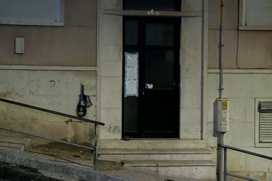 Ocupa pega fogo a apartamento após inquilino pedir para que saísse em Queluz