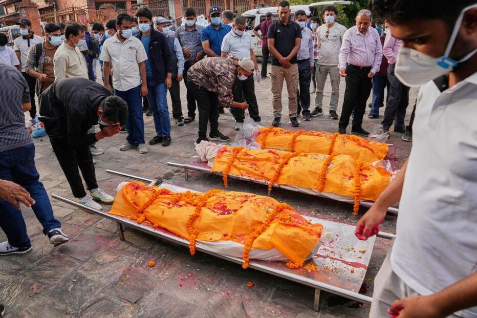 Nepal e China elevam para 1.225 número de mortos uma semana após cheias