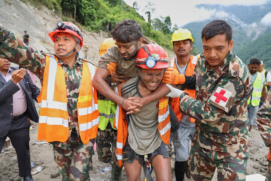 Trabalhador preso há 9 dias em túnel no Nepal foi resgatado com vida