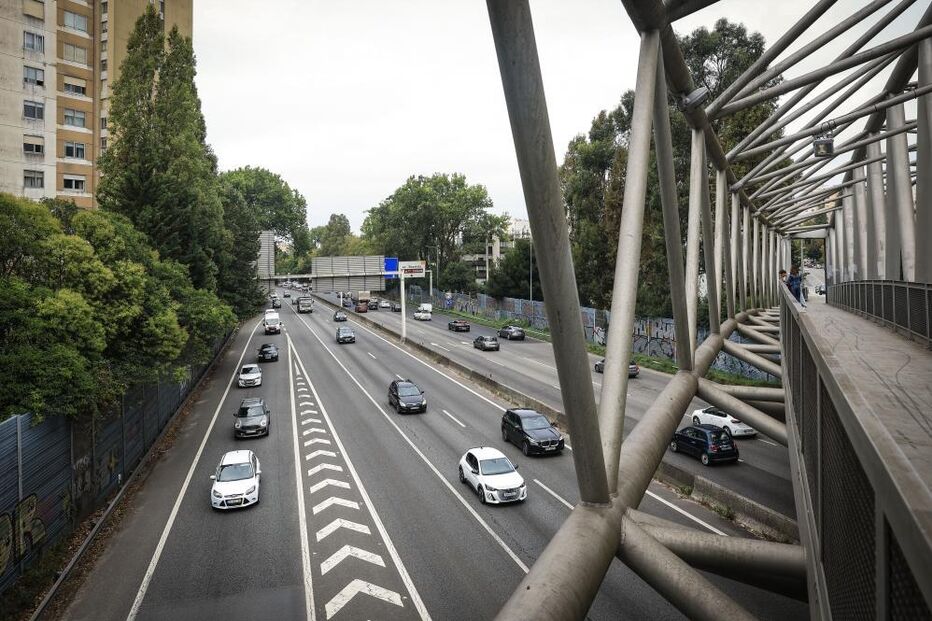 Trânsito na VCI no dia da entrada em vigor da proibição da circulação de pesados de mercadorias