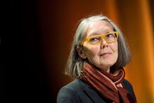 Vencedora do Prémio Nobel da Literatura 2026 tenciona doar o dinheiro