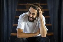 Salvador Sobral edita novo álbum 