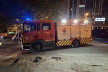 Bombeiros de Lisboa no local de um acidente