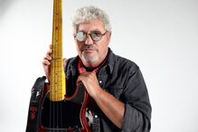 Tim, dos Xutos & Pontapés, celebra 50 anos de carreira com novo álbum