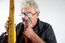 Tim, músico dos Xutos & Pontapés, celebra 50 anos de carreira com álbum duplo
