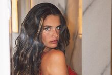 Sara Sampaio apanhada aos beijos com herói do Mundial de Futebol