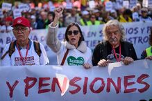 Milhares de manifestantes marcharam em Madrid em defesa do sistema de reformas