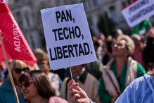 Milhares de manifestantes marcharam em Madrid em defesa do sistema de reformas