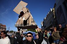 Protesto pela habitação no Porto