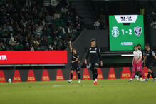 Sporting perde com o Académico de Viseu em Alvalade numa noite que termina com assobios dos adeptos leoninos 