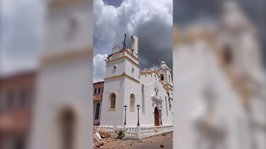 Sismo de magnitude 7,7 abala o Panamá, obriga a evacuações e destrói torre de catedral histórica