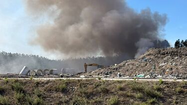 Incêndio deflagra em centro de tratamento de resíduos em Leiria
