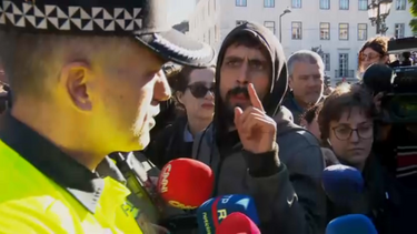 Polícia manda retirar tendas do Rossio e manifestantes frisam que são forma de protesto