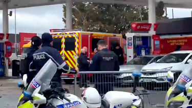 Imagens mostram aparato policial após tiroteio nos arredores de Paris