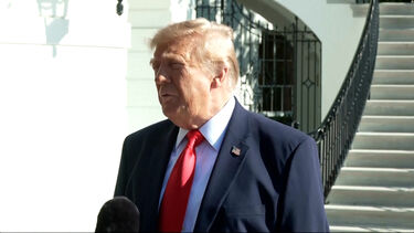“Está a fazer um excelente trabalho”: Trump elogia Melania pelo papel no cessar-fogo entre a Rússia e Ucrânia 