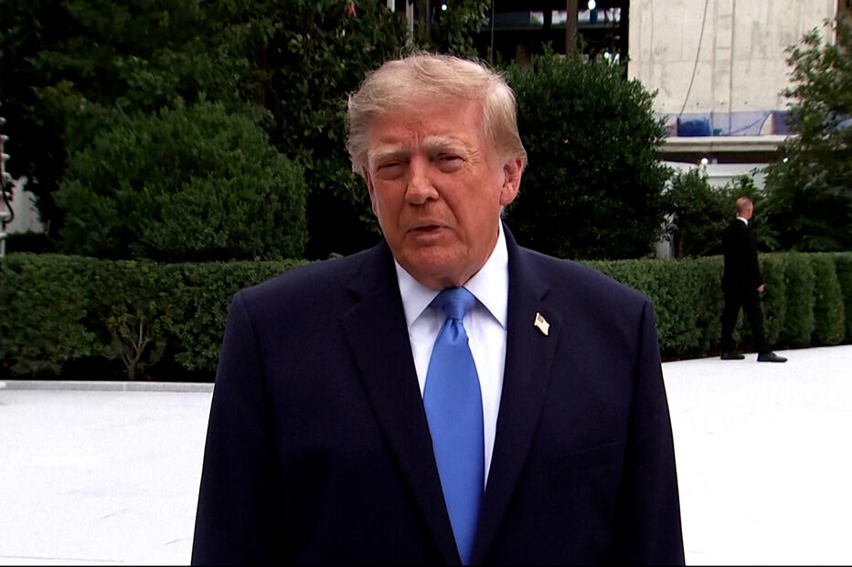 “É ridículo”: Trump critica mudança da hora duas vezes por ano e defende horário de verão permanente nos EUA 