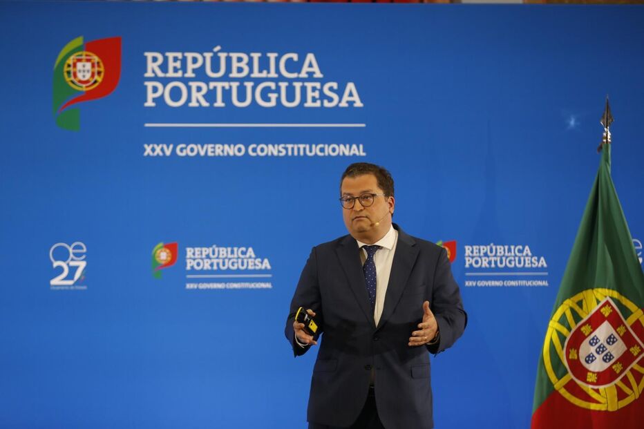 Ministro das Finanças apresenta proposta de Orçamento do Estado para 2027