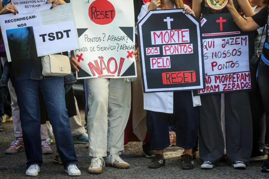 Técnicos de diagnóstico e terapêutica manifestam-se em Lisboa por melhores salários