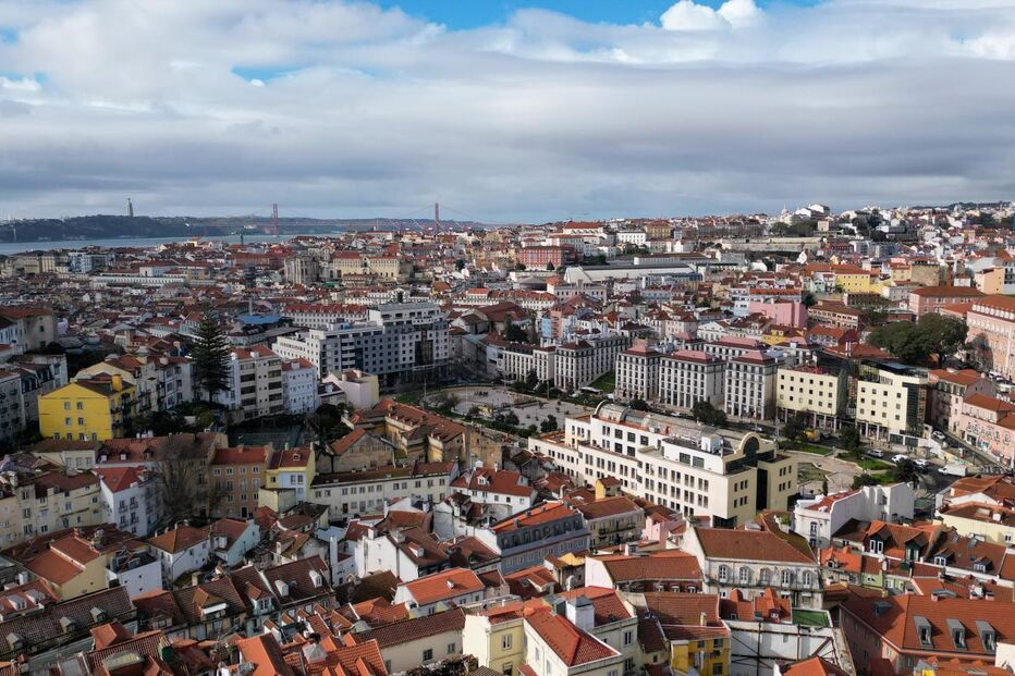 An aerial shot of the cityscape of Lisbon, Portugal. Vista