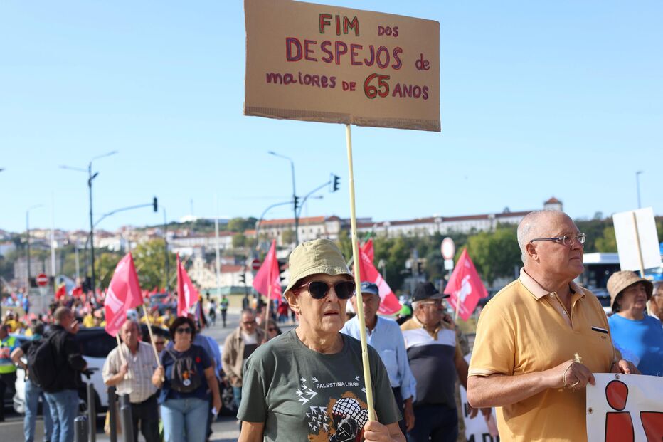 Protesto em Coimbra contra o aumento do custo de vida 