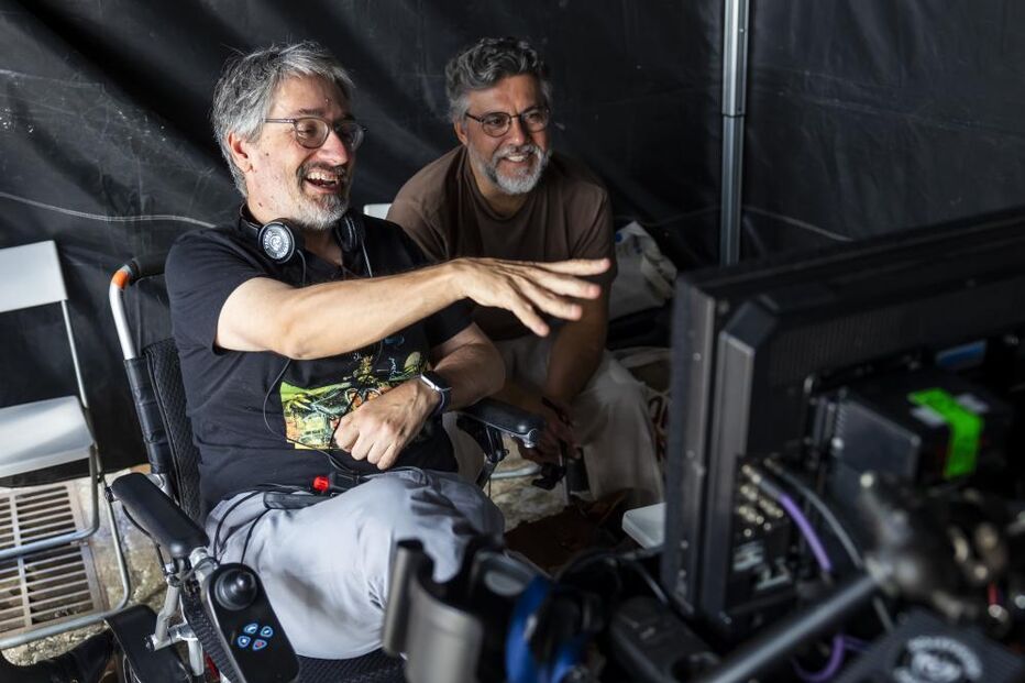 O humorista e realizador Nuno Markl, acompanhado pelo diretor de atores Rui Melo, durante a rodagem do filme 